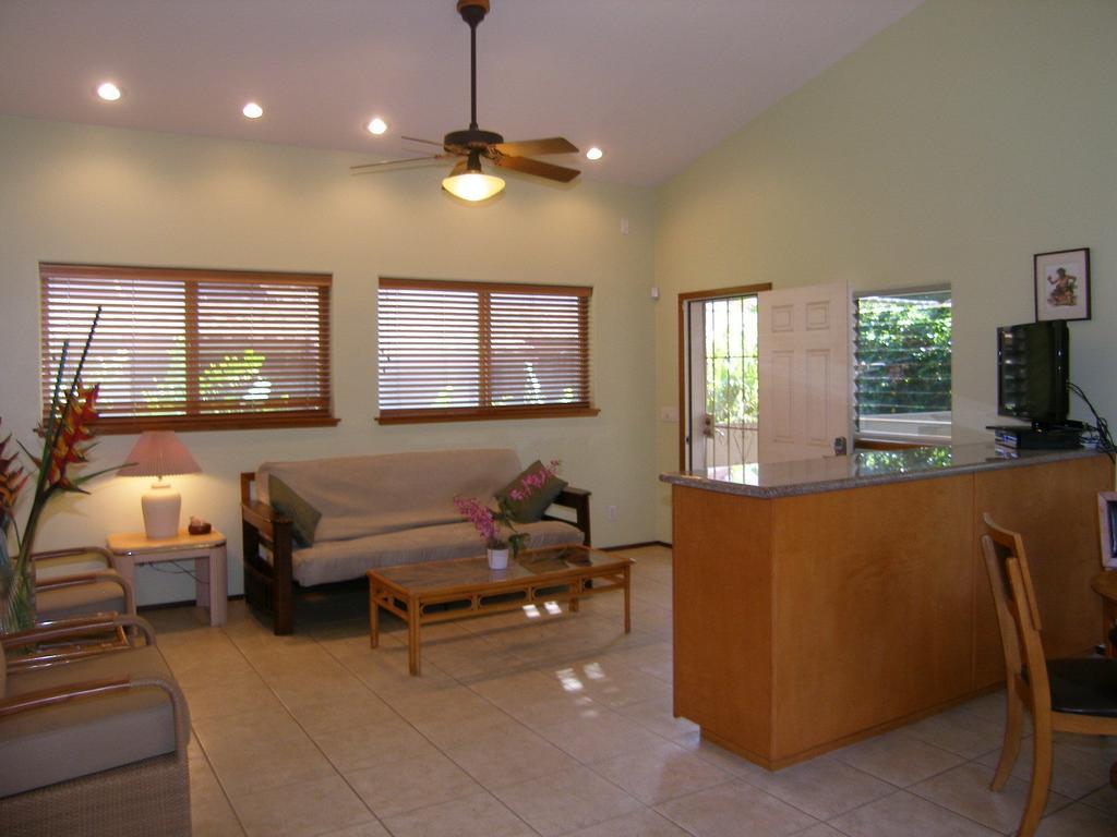 Aloha Aku Inn & Suites Kīhei Zimmer foto