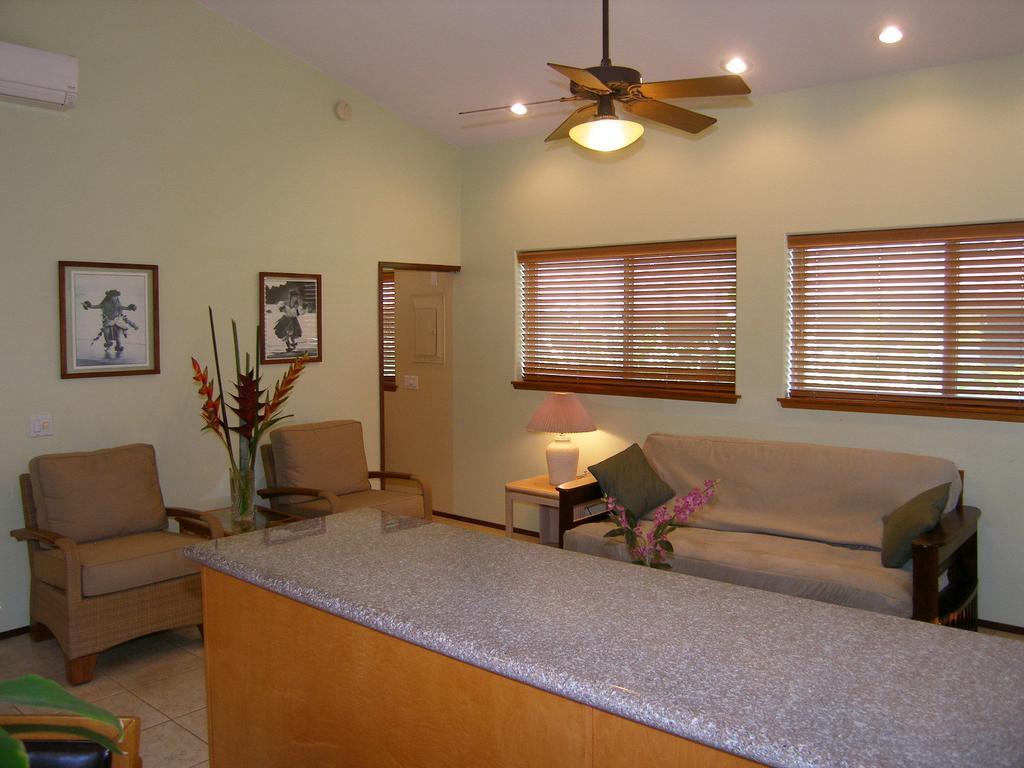 Aloha Aku Inn & Suites Kīhei Zimmer foto